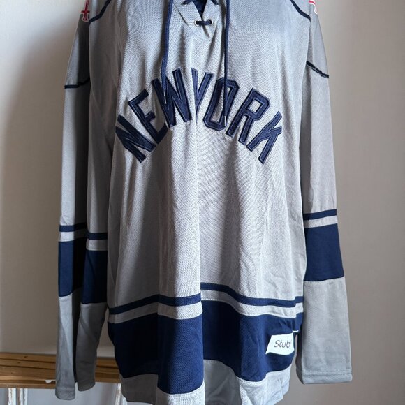 New York Yankees Baseball Hockey Sports Jersey XL - Picture 2 of 10